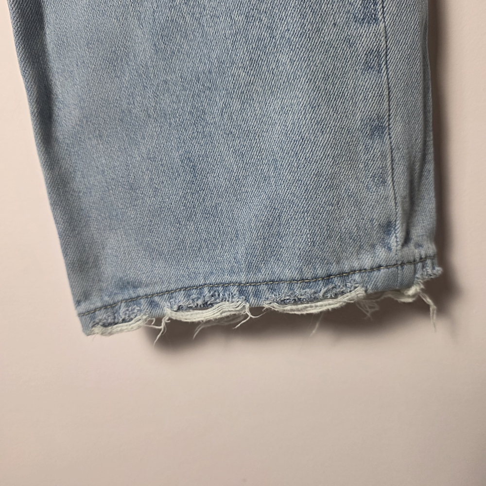 Lovervet by Vervet High Rise Straight Leg Jeans 28 Light Wash Raw Hem Distressed - Picture 5 of 8